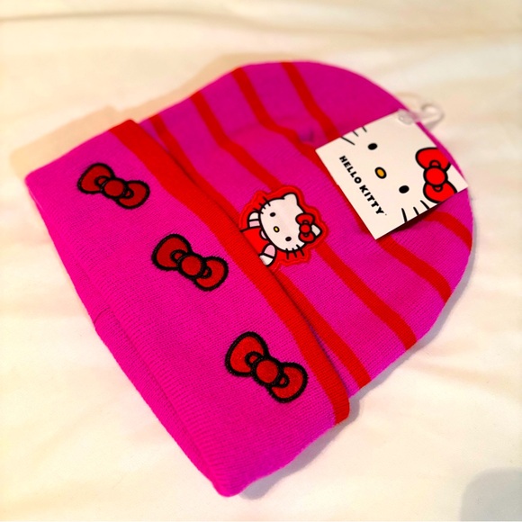 Hello Kitty Accessories - Hello Kitty Sanrio OS Beanie Hat NWT